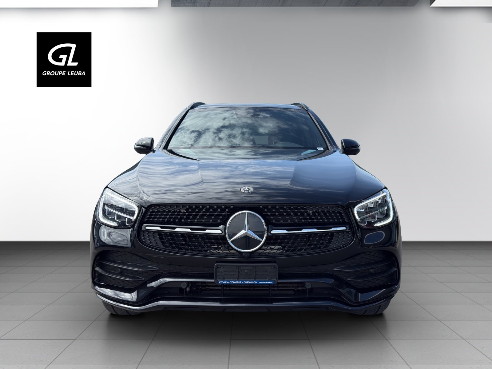 MERCEDES-BENZ GLC 300 AMG L.Plus 4Matic, Mild-Hybrid Petrol/Electric, Second hand / Used, Automatic - 4