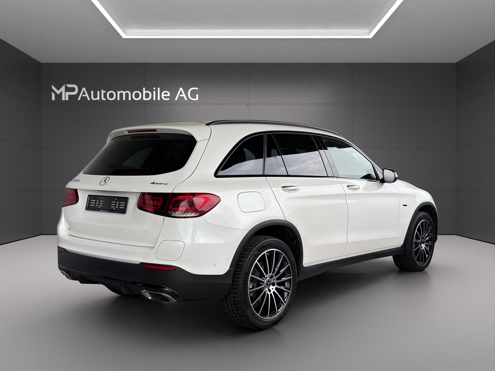 MERCEDES-BENZ GLC 300 e AMG Line 4Matic 9G-Tronic, Plug-in-Hybrid Benzin/Elektro, Occasion / Gebraucht, Automatik - 3