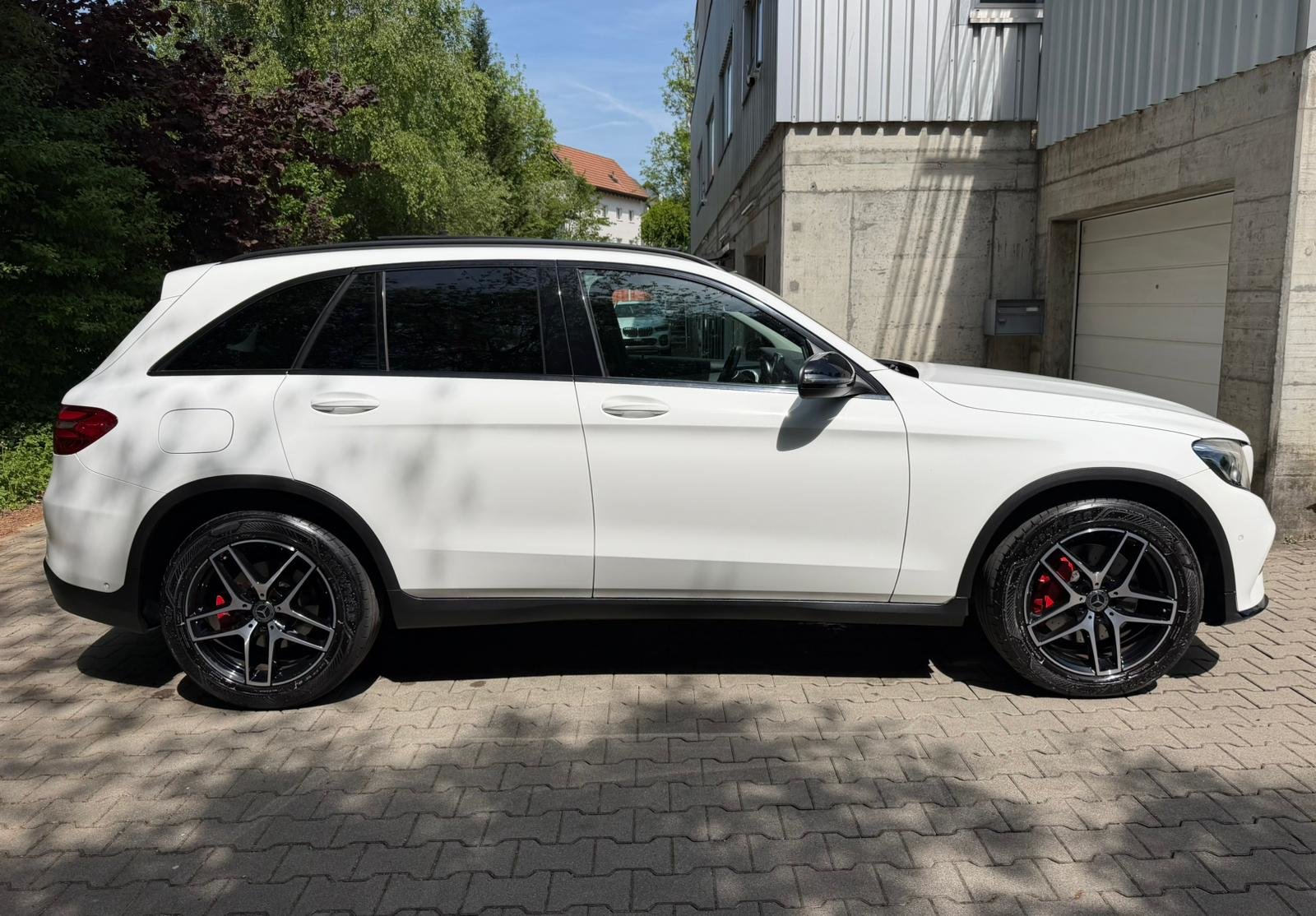 MERCEDES-BENZ GLC 250 Runout Edition 4Matic 9G-Tronic, Benzin, Occasion / Gebraucht, Automatik - 6