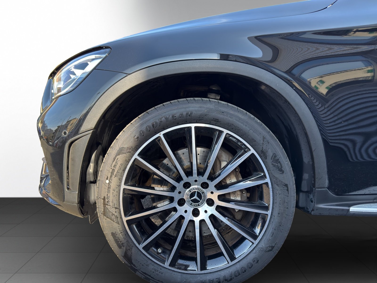 MERCEDES-BENZ GLC 300 e AMG Line 4Matic, Plug-in-Hybrid Benzin/Elektro, Occasion / Gebraucht, Automatik - 6