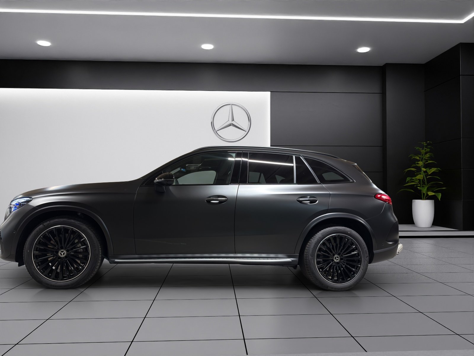 MERCEDES-BENZ GLC 300 e 4Matic 9G-Tronic, Plug-in-Hybrid Benzin/Elektro, Occasion / Gebraucht, Automatik - 3