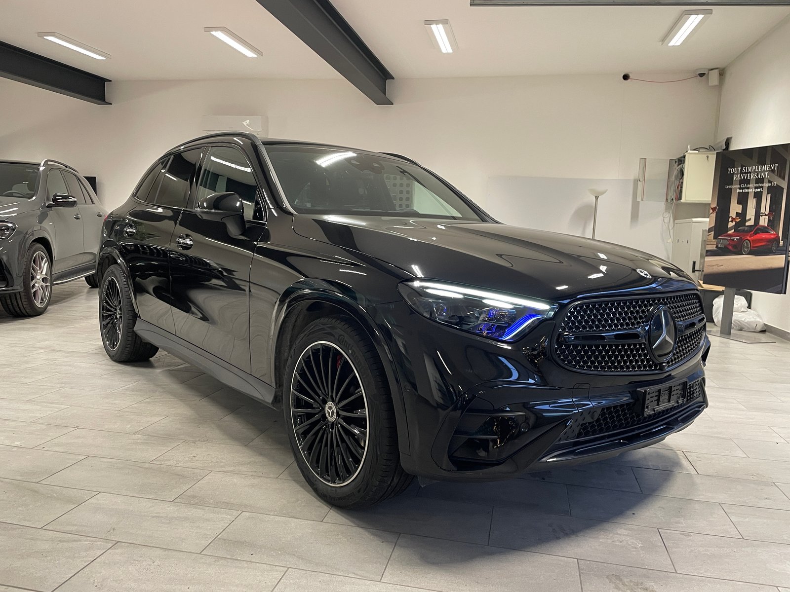 MERCEDES-BENZ GLC 300 4Matic 9G-Tronic AMG Line, Mild-Hybrid Benzin/Elektro, Occasion / Gebraucht, Automatik - 4