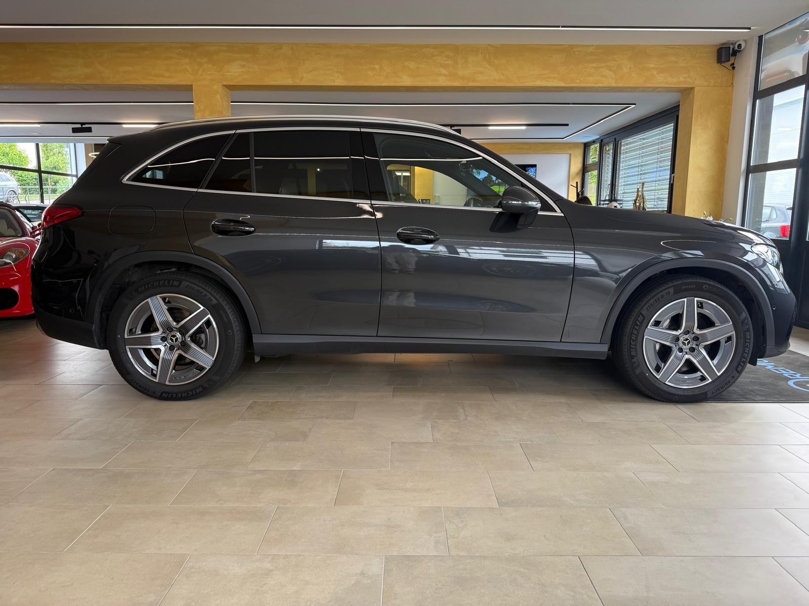MERCEDES-BENZ GLC 300 d 4Matic 9G-Tronic AMG Line, Mild-Hybrid Diesel/Elektro, Occasion / Gebraucht, Automatik - 2