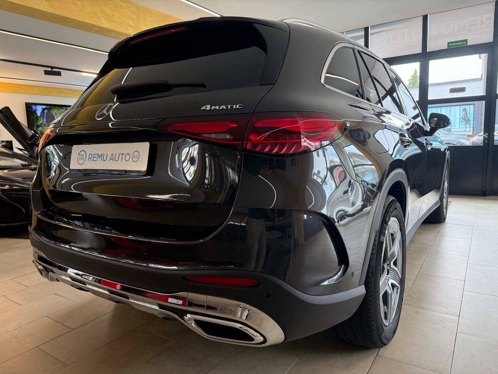 MERCEDES-BENZ GLC 300 d 4Matic 9G-Tronic AMG Line, Mild-Hybrid Diesel/Elektro, Occasion / Gebraucht, Automatik - 3