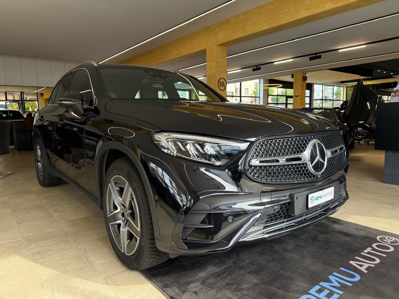 MERCEDES-BENZ GLC 300 d 4Matic 9G-Tronic AMG Line