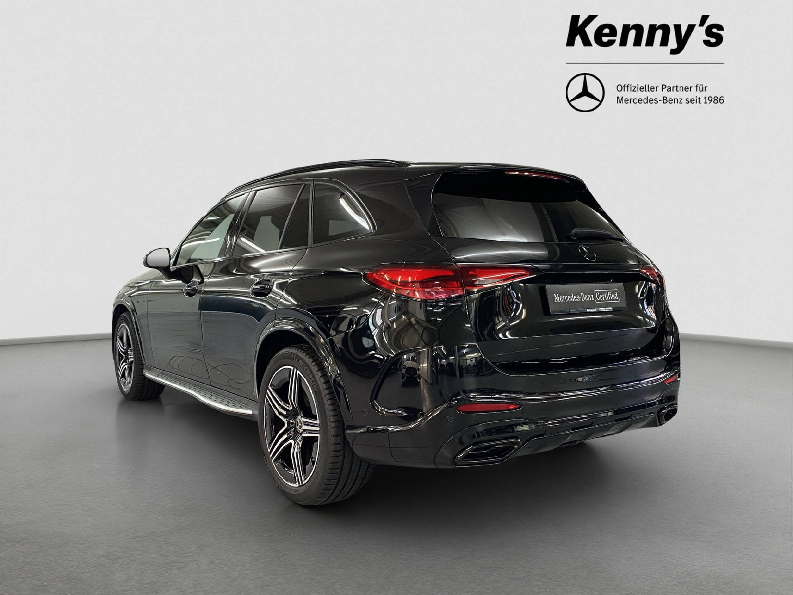MERCEDES-BENZ GLC 300 AMG Line 4MATIC, Mild-Hybrid Petrol/Electric, Second hand / Used, Automatic - 4