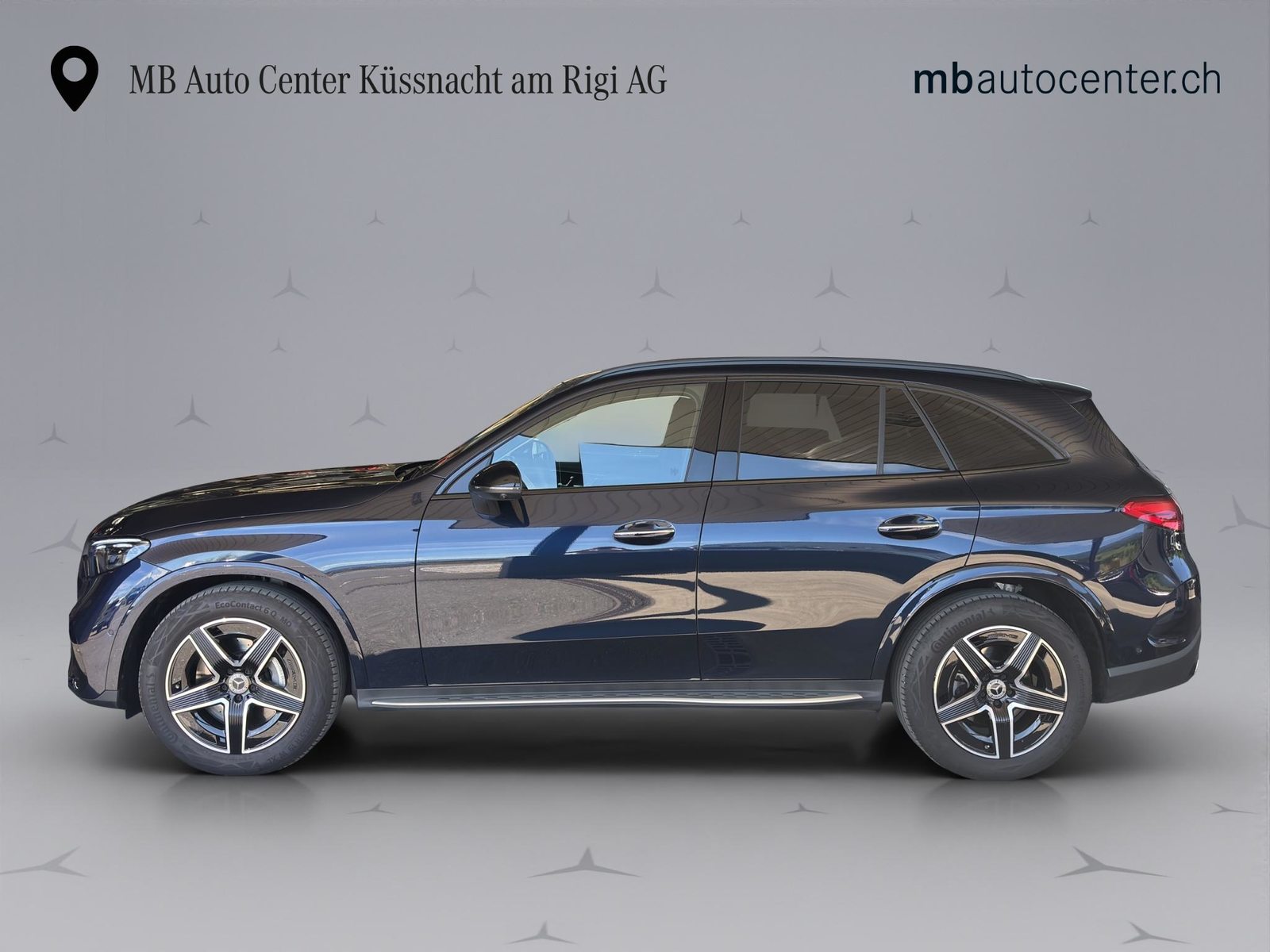 MERCEDES-BENZ GLC 300 AMG Line 4matic, Mild-Hybrid Petrol/Electric, Second hand / Used, Automatic - 3
