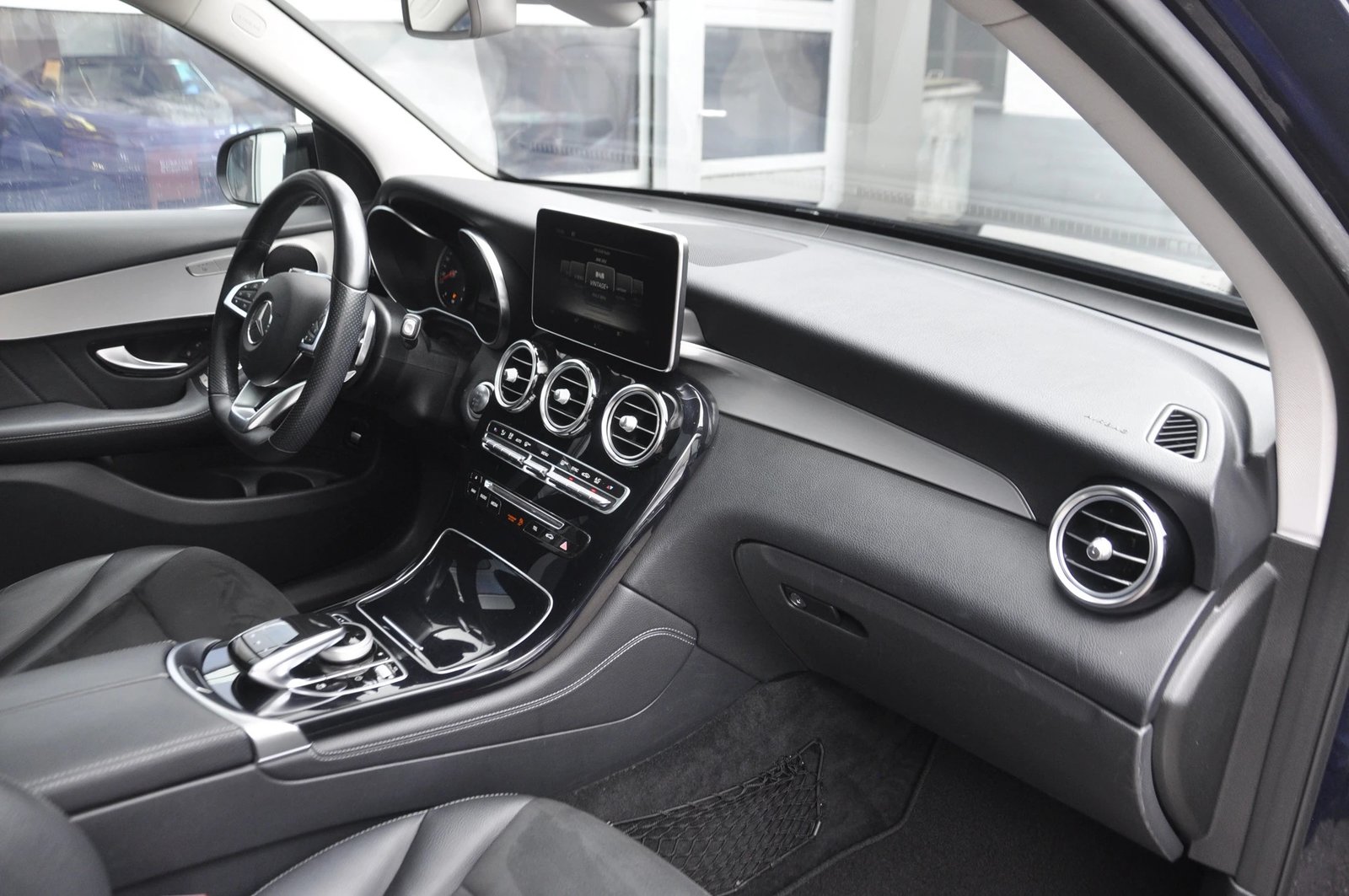MERCEDES-BENZ GLC 250 Runout Edition 4Matic 9G-Tronic, Benzina, Occasioni / Usate, Automatico - 7