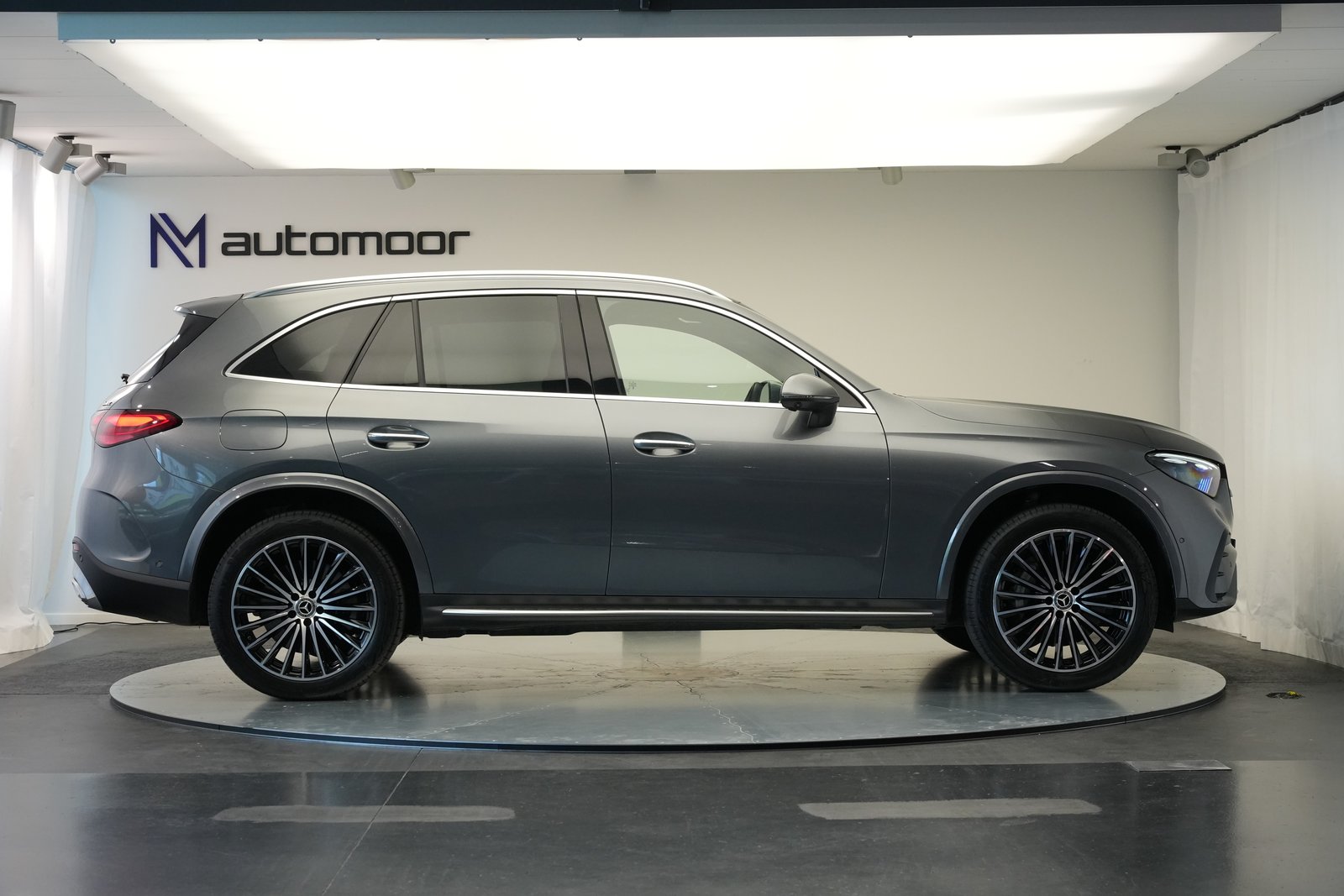 MERCEDES-BENZ GLC 300 e 4Matic 9G-Tronic *CH-Fahrzeug* *AHK*, Plug-in-Hybrid Petrol/Electric, Second hand / Used, Automatic - 4