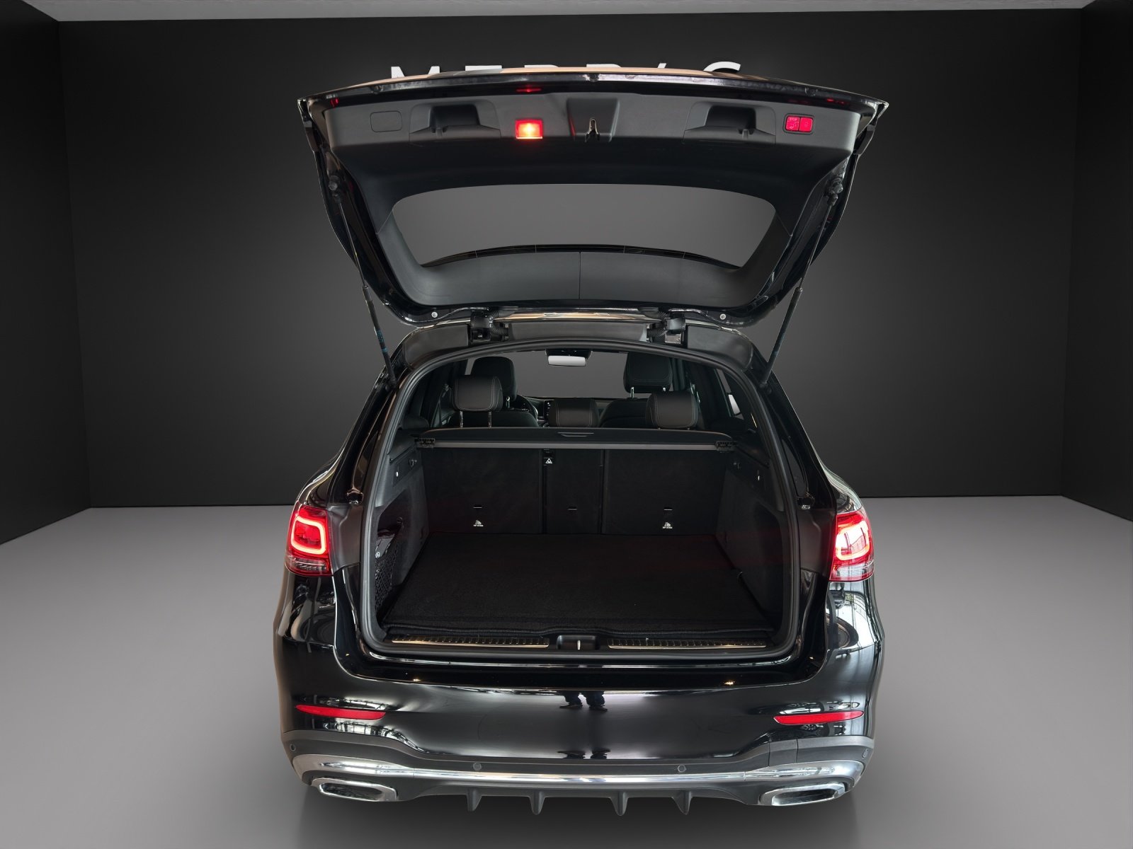 MERCEDES-BENZ GLC 300 AMG Line 4Matic, Mild-Hybrid Petrol/Electric, Second hand / Used, Automatic - 7