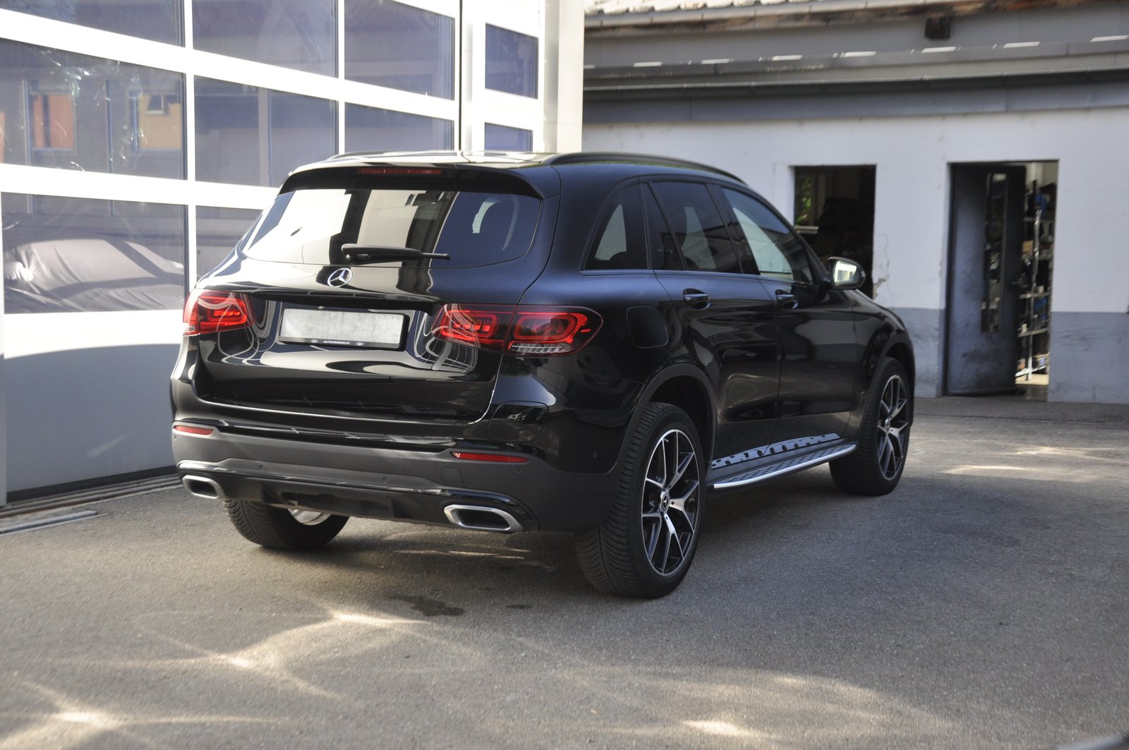 MERCEDES-BENZ GLC 300 e AMG Line 4Matic 9G-Tronic I Anhänge, Plug-in-Hybrid Benzina/Elettrica, Occasioni / Usate, Automatico - 3