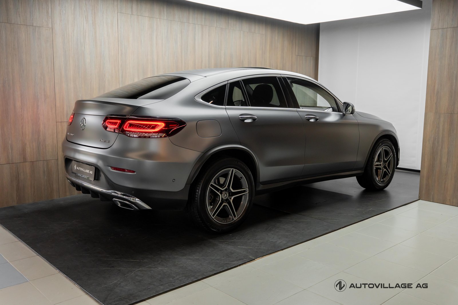 MERCEDES-BENZ GLC Coupé 300 AMG Line 4Matic 9G-Tronic, Benzin, Occasion / Gebraucht, Automatik - 2