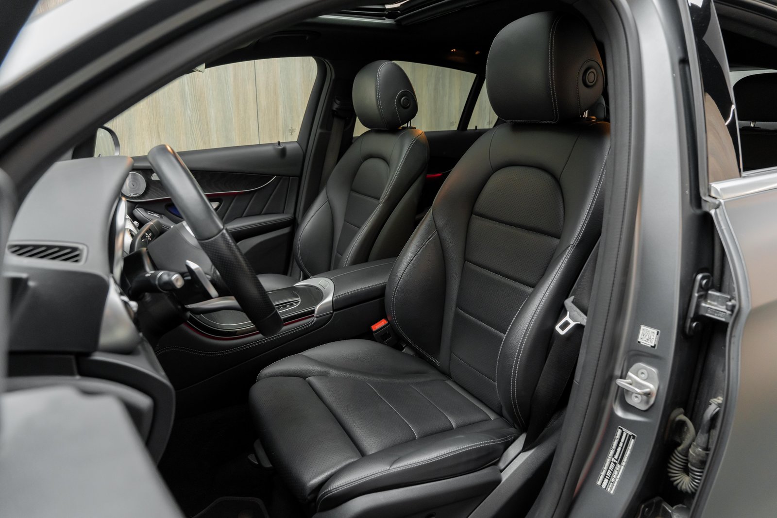MERCEDES-BENZ GLC Coupé 300 AMG Line 4Matic 9G-Tronic, Benzin, Occasion / Gebraucht, Automatik - 6