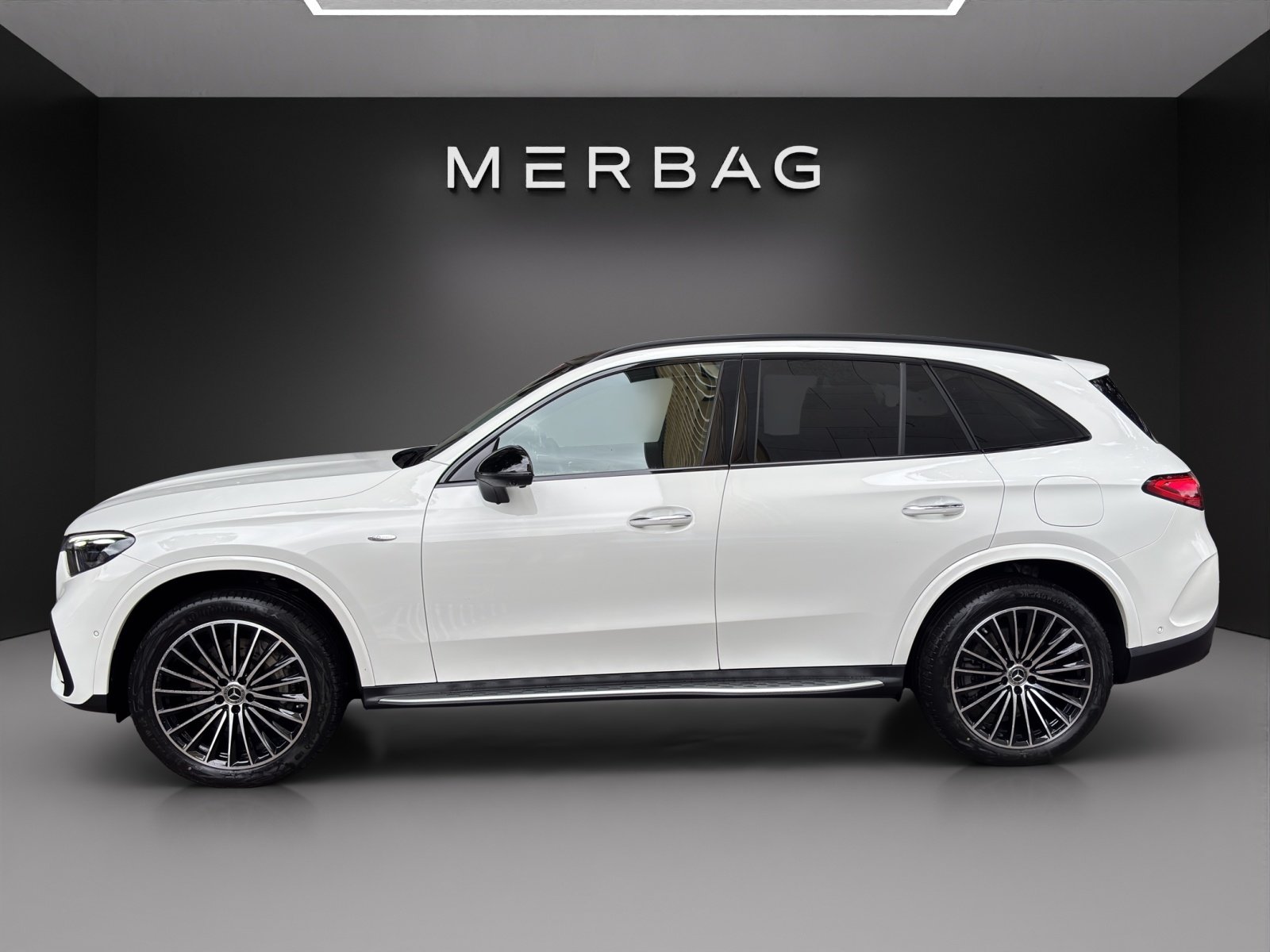 MERCEDES-BENZ GLC 300 e 4Matic 9G-Tronic, Hybride Rechargeable Essence/Électricité, Occasion / Utilisé, Automatique - 4