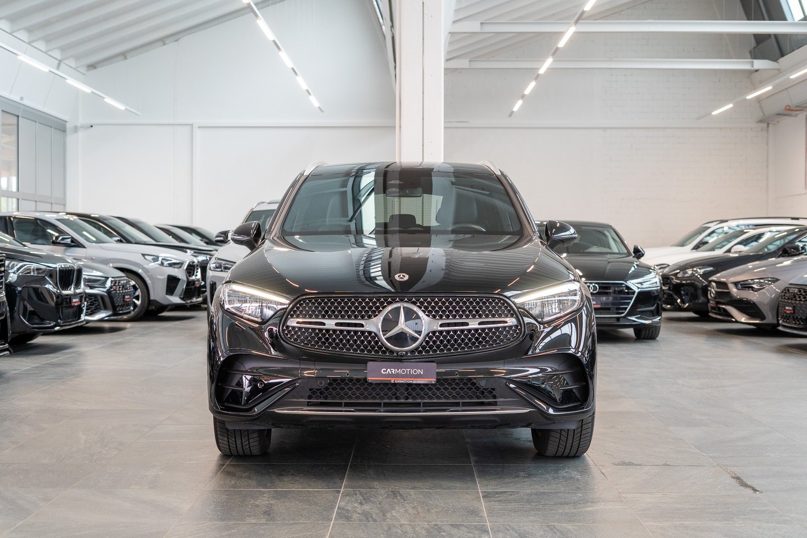 MERCEDES-BENZ GLC 300 d AMG Line 4matic / Rückfahrkamera /, Diesel, Second hand / Used, Automatic - 2