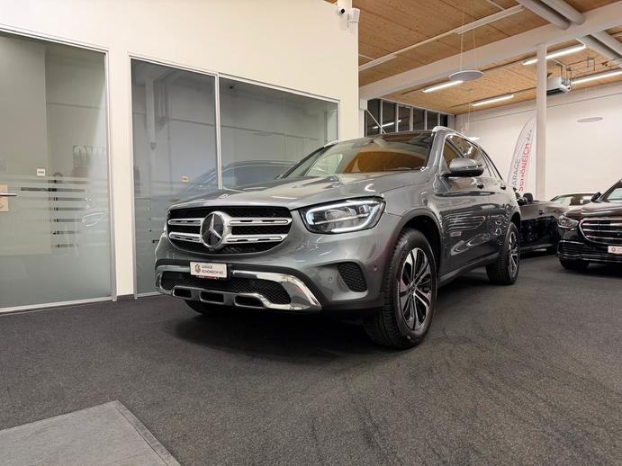 MERCEDES-BENZ GLC 300 e 4m, Plug-in-Hybrid Benzin/Elektro, Occasion / Gebraucht, Automatik