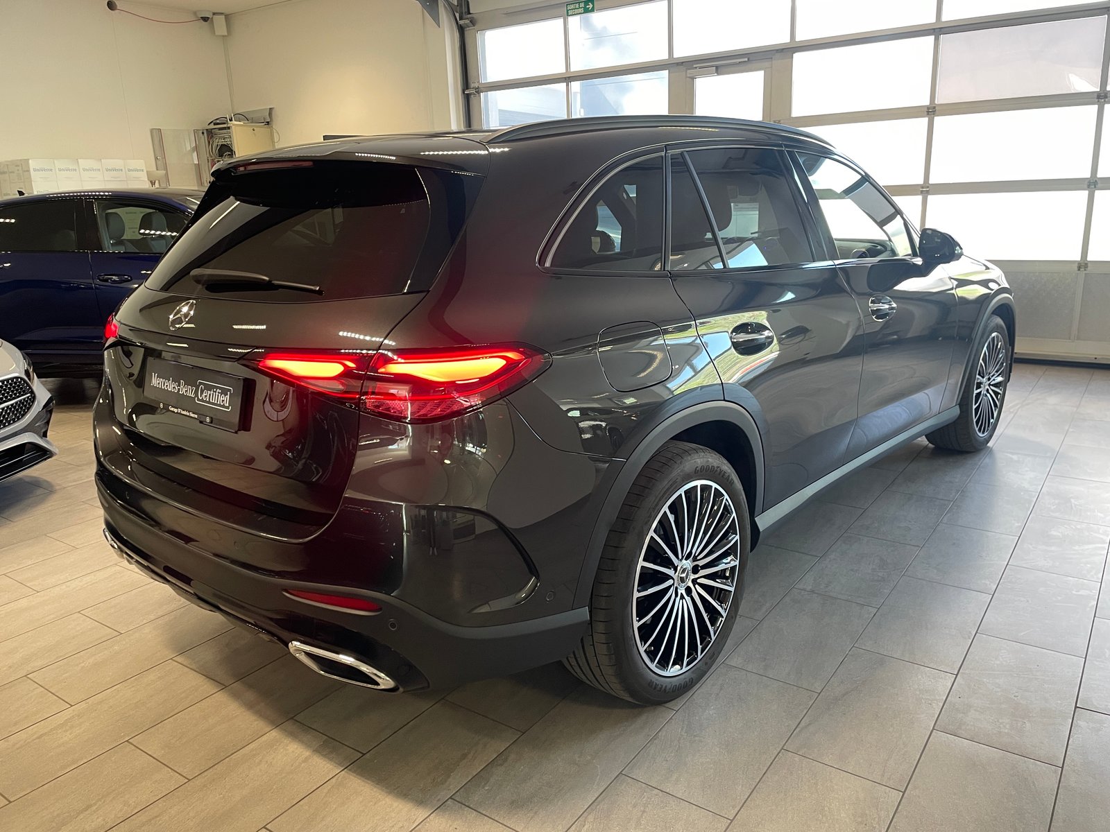 MERCEDES-BENZ GLC 300 4Matic AMG Line 9G-Tronic, Mild-Hybrid Petrol/Electric, Second hand / Used, Automatic - 5