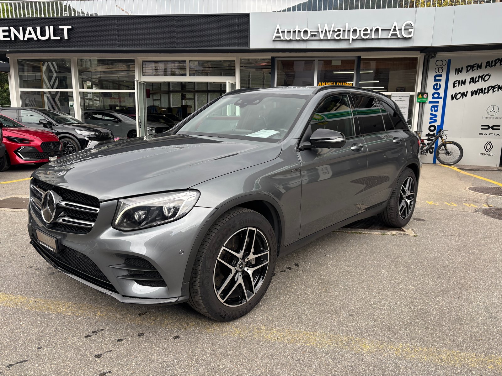 MERCEDES-BENZ GLC 300 Runout Edition 4M