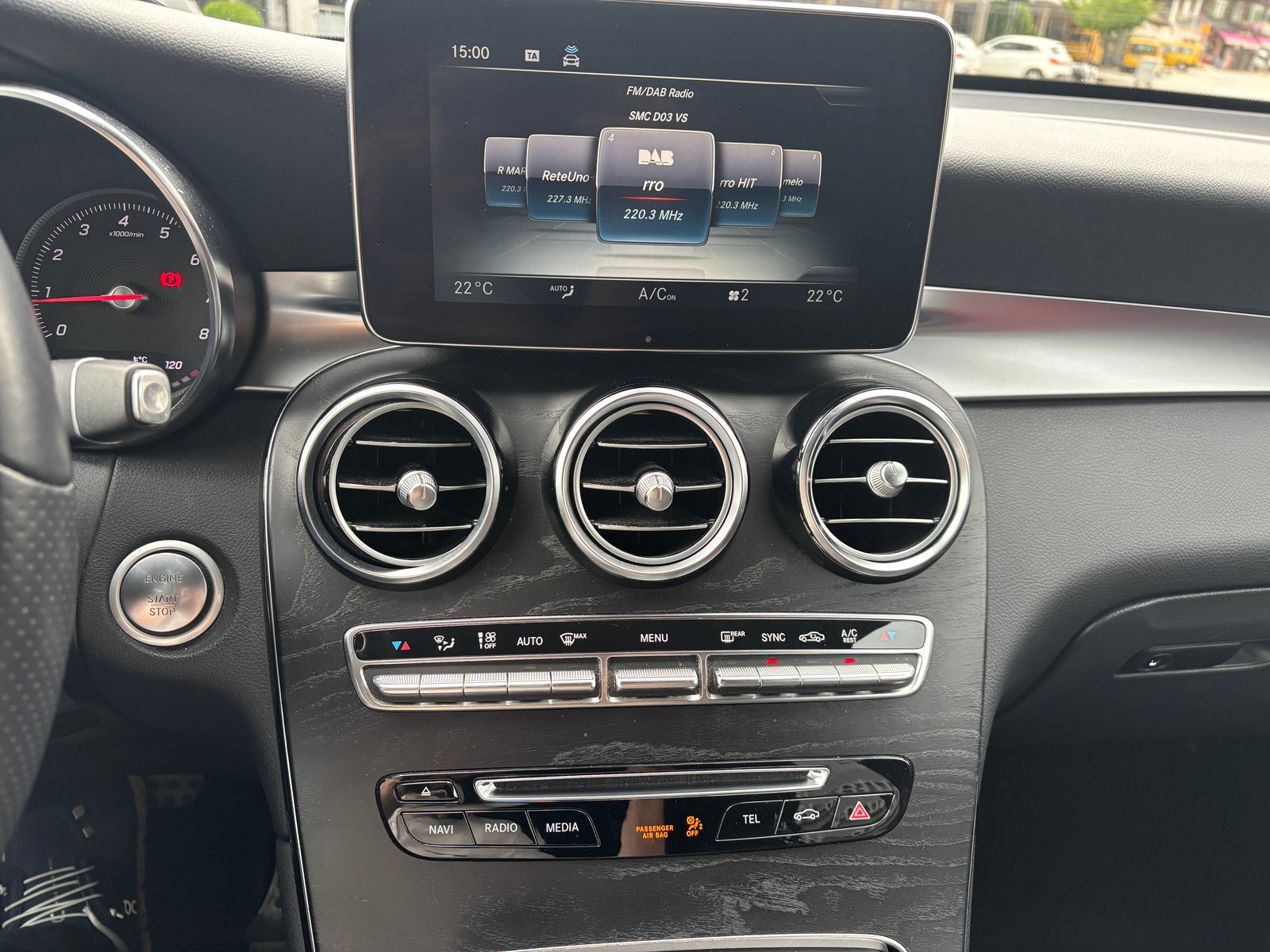 MERCEDES-BENZ GLC 300 Runout Edition 4M, Petrol, Second hand / Used, Automatic - 7