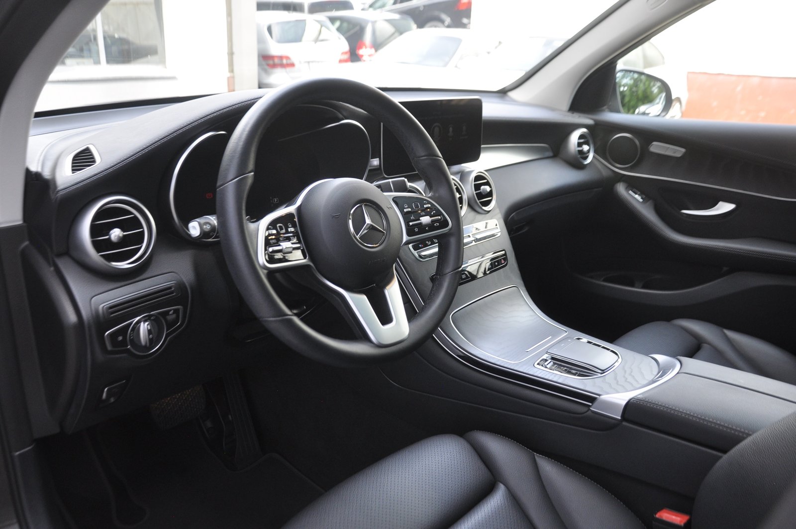 MERCEDES-BENZ GLC 300 e 4Matic 9G-Tronic I Anhängerkupplung, Hybride Rechargeable Essence/Électricité, Occasion / Utilisé, Automatique - 6