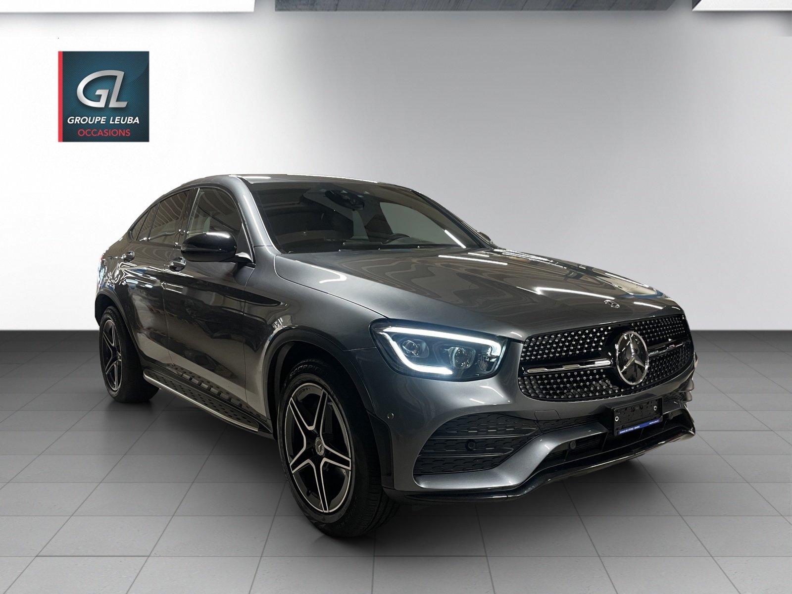 MERCEDES-BENZ GLC 300 4Matic AMG Line 9G-Tronic