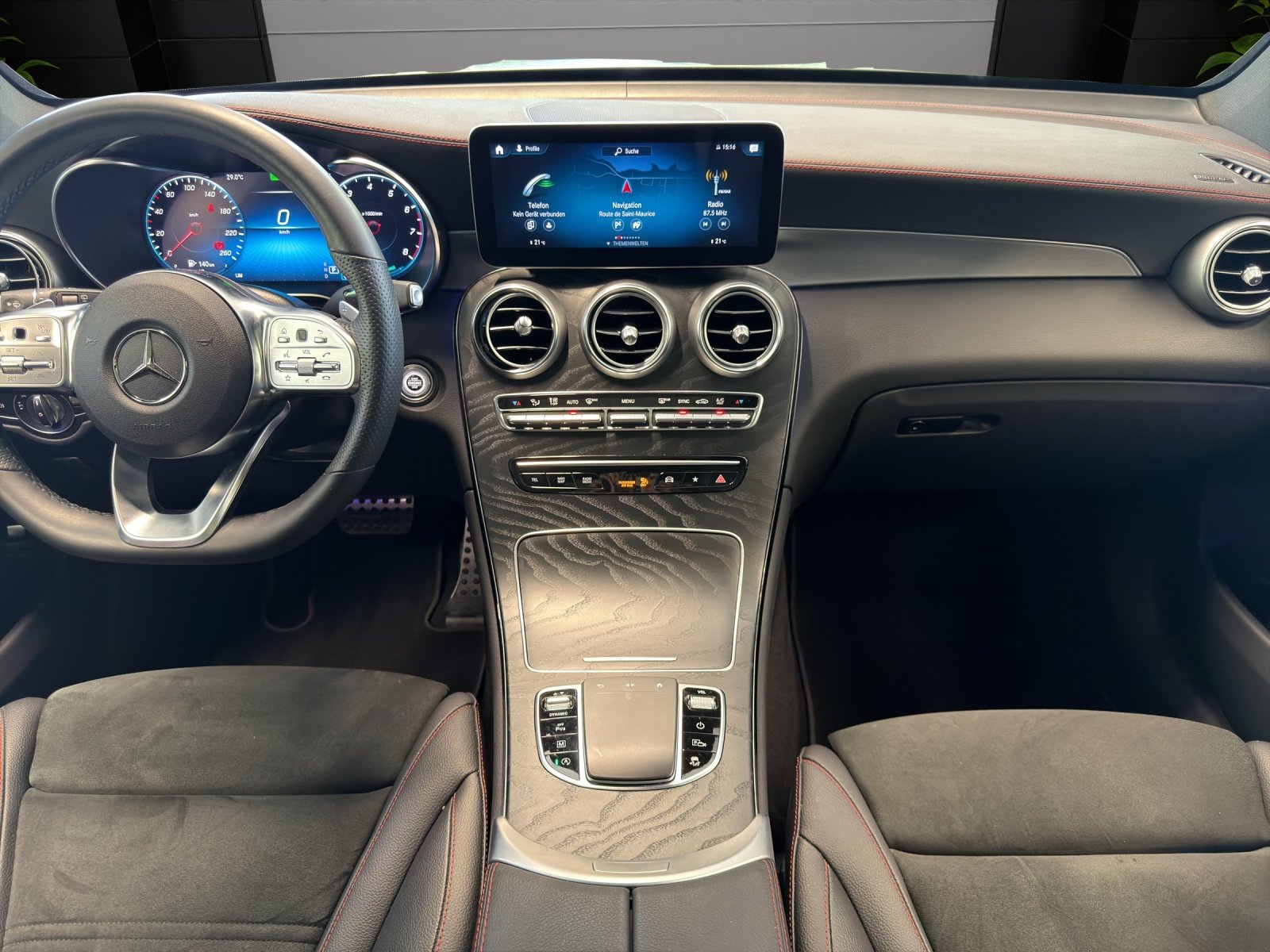 MERCEDES-BENZ GLC 300 AMG Line 4Matic, Mild-Hybrid Petrol/Electric, Second hand / Used, Automatic - 7