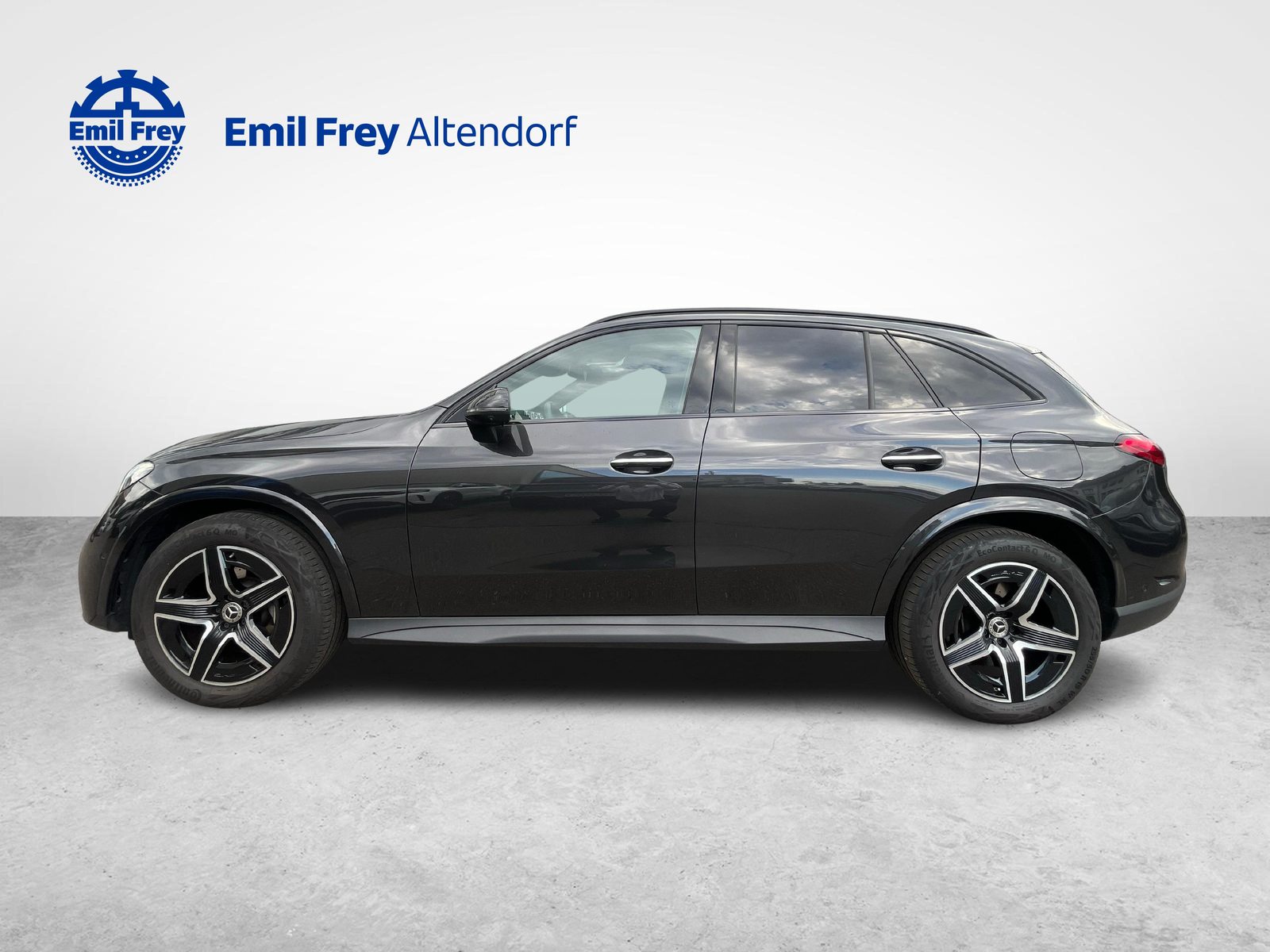 MERCEDES-BENZ GLC 300 e 4MATIC AMG Line, Plug-in-Hybrid Petrol/Electric, Second hand / Used, Automatic - 2