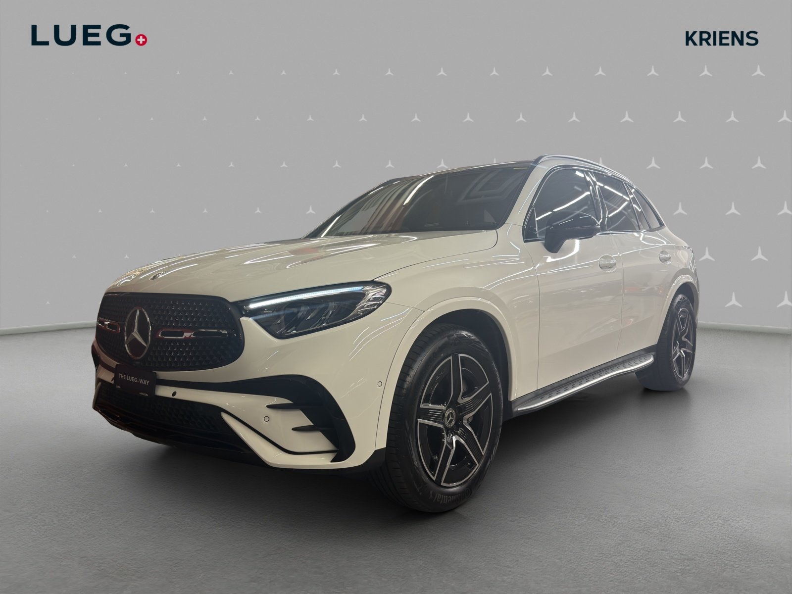 MERCEDES-BENZ GLC 300 4M - AMG / 360 Grad Kamera / Panorama-