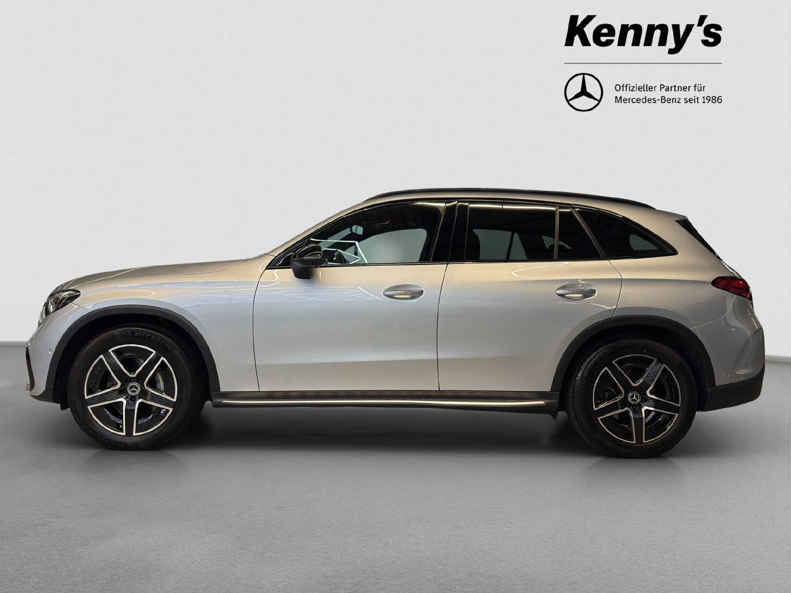 MERCEDES-BENZ GLC 300 AMG Line 4MATIC, Mild-Hybrid Benzin/Elektro, Occasion / Gebraucht, Automatik - 3