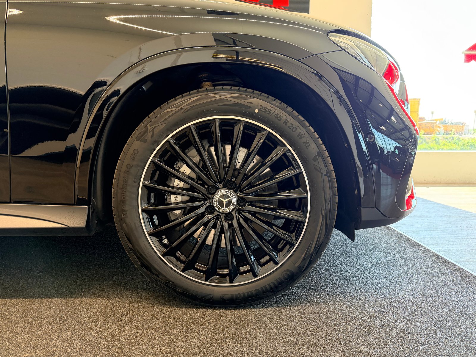 MERCEDES-BENZ GLC 300 d 4Matic 9G-Tronic, Mild-Hybrid Diesel/Elektro, Occasion / Gebraucht, Automatik - 6