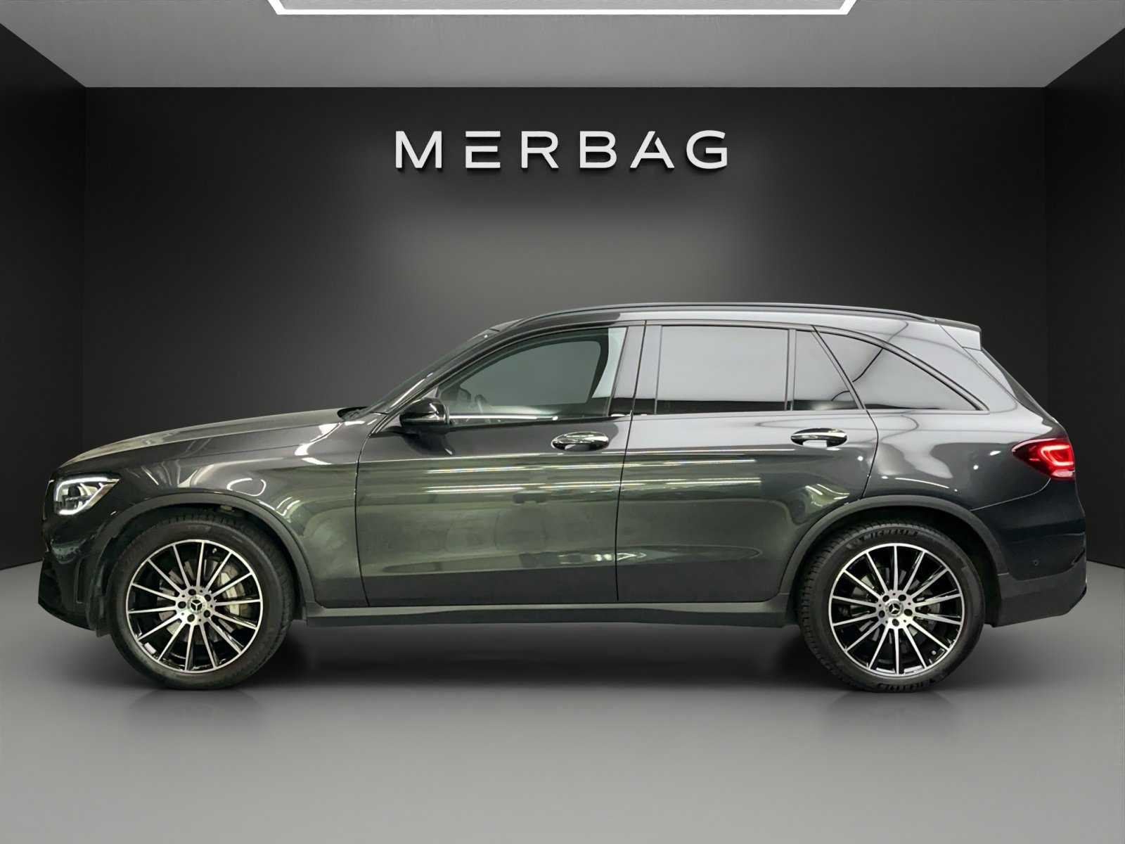 MERCEDES-BENZ GLC 300 de AMG Line 4M A, Plug-in-Hybrid Diesel/Electric, Second hand / Used, Automatic - 3