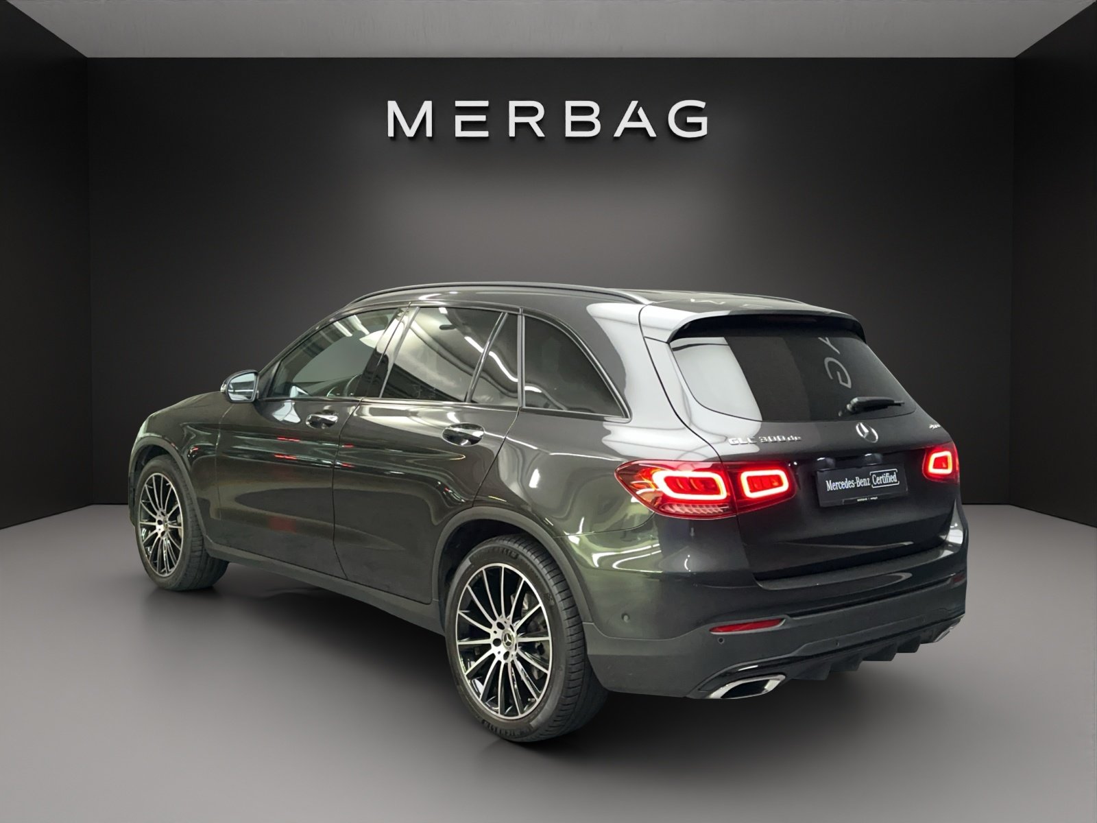 MERCEDES-BENZ GLC 300 de AMG Line 4M A, Plug-in-Hybrid Diesel/Electric, Second hand / Used, Automatic - 4