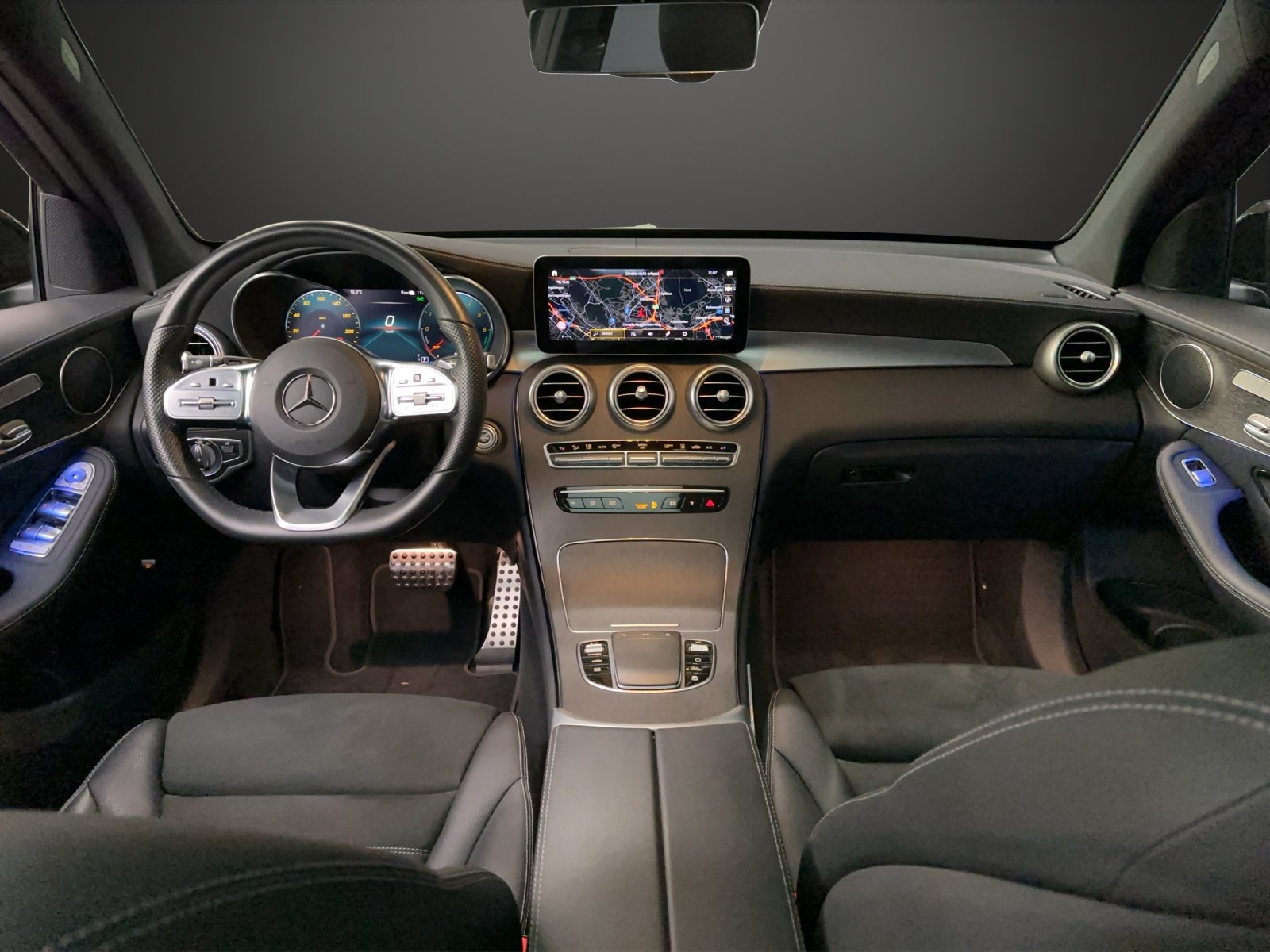 MERCEDES-BENZ GLC 300 de AMG Line 4M A, Plug-in-Hybrid Diesel/Electric, Second hand / Used, Automatic - 6