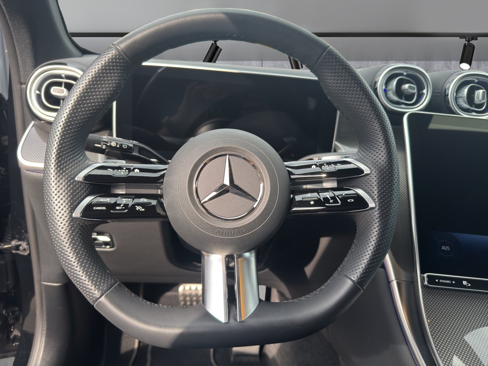 MERCEDES-BENZ GLC 300 d 4Matic 9G-Tronic, Mild-Hybrid Diesel/Electric, Second hand / Used, Automatic - 7