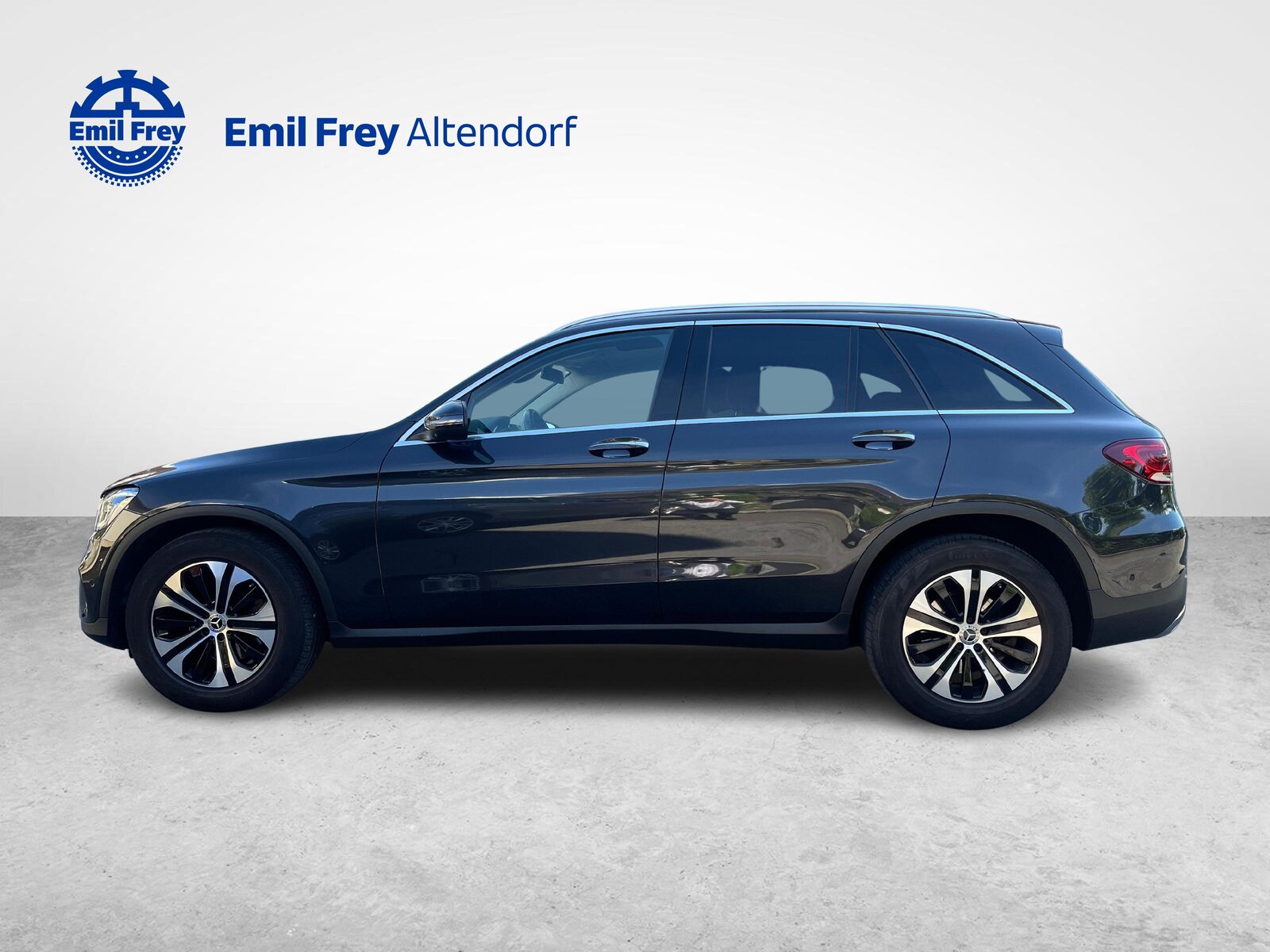 MERCEDES-BENZ GLC 300 4MATIC AMG Line, Mild-Hybrid Petrol/Electric, Second hand / Used, Automatic - 2