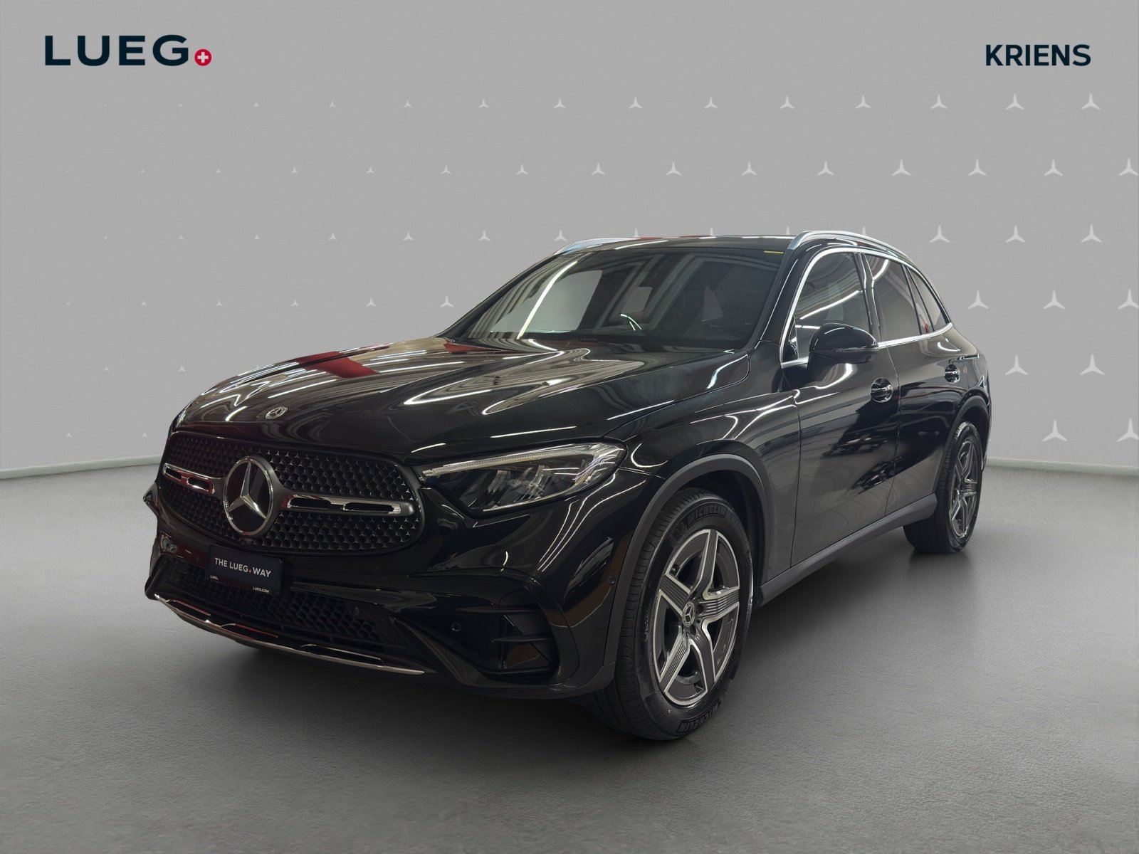 MERCEDES-BENZ GLC 300 4M - AMG / 360 Grad Kamera / Panorama-