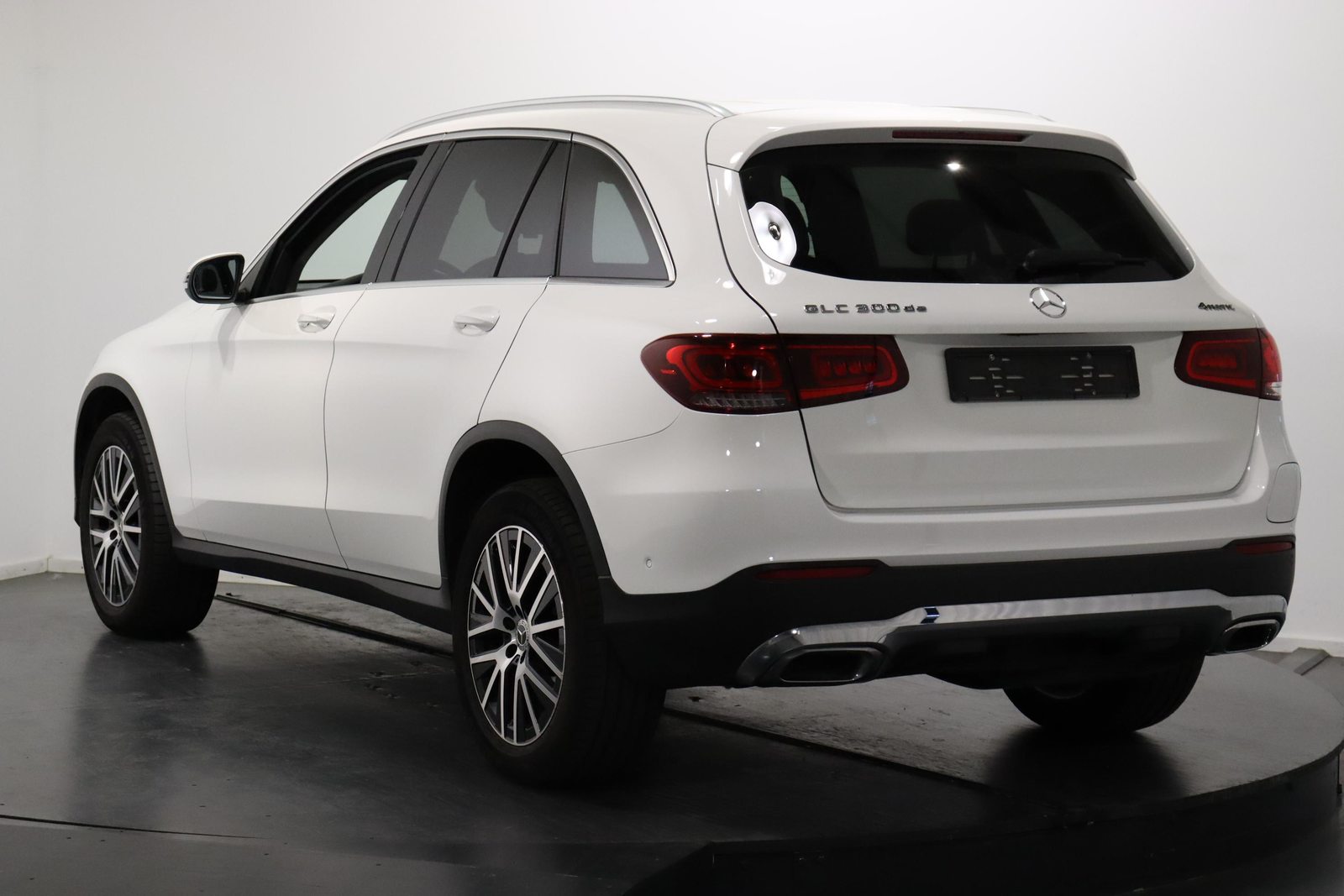 MERCEDES-BENZ GLC 300 de 4m, Plug-in-Hybrid Diesel/Electric, Second hand / Used, Automatic - 4