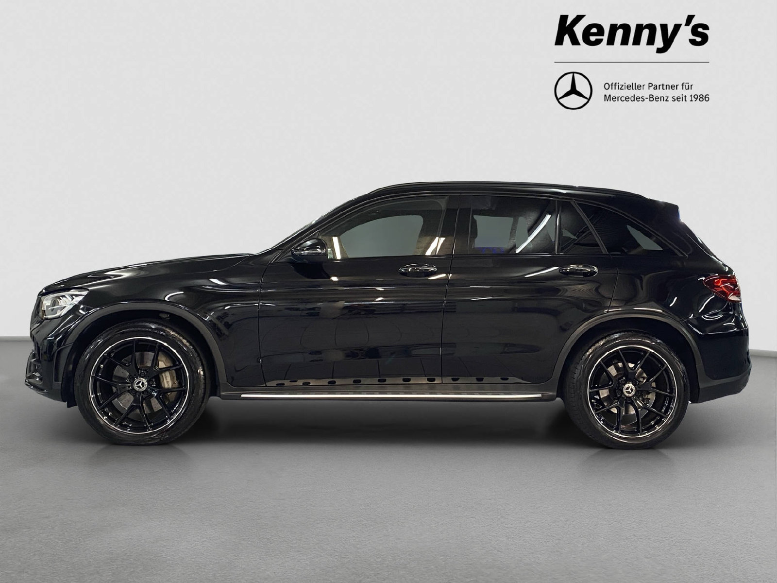 MERCEDES-BENZ GLC 300 AMG Line 4MATIC, Hybride Léger Essence/Électricité, Occasion / Utilisé, Automatique - 3