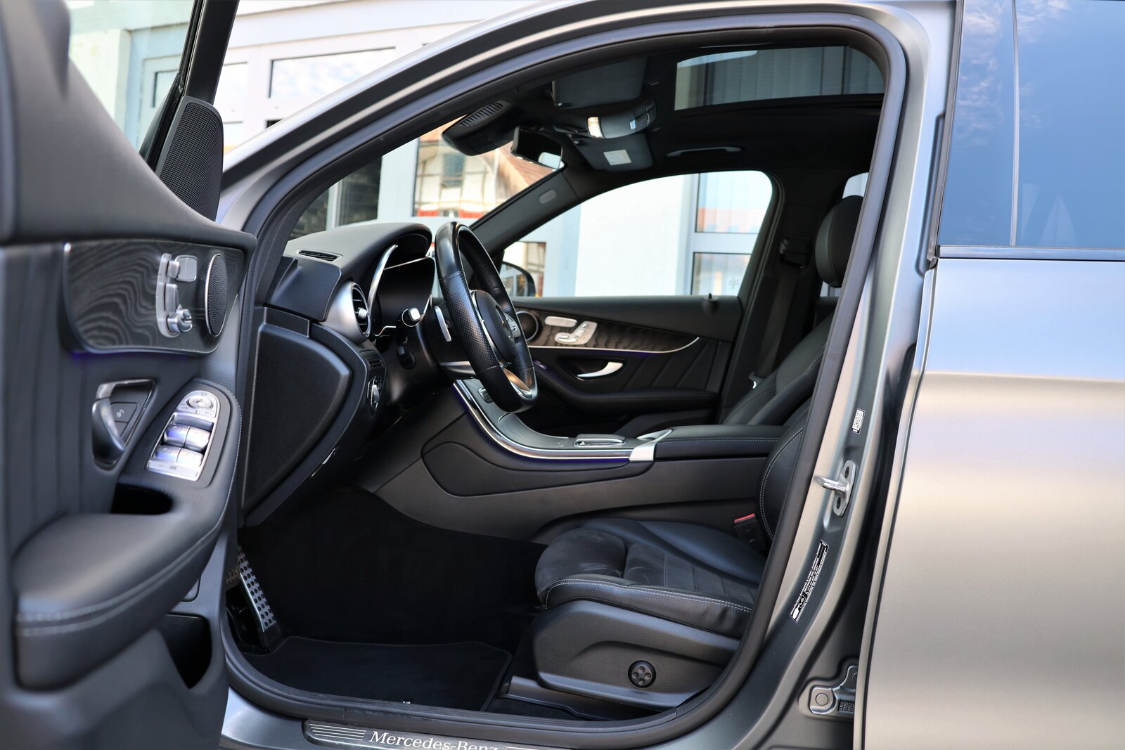 MERCEDES-BENZ GLC 300 de AMG Line 4Matic 9G-Tronic (CH) *Des, Plug-in-Hybrid Diesel/Elektro, Occasion / Gebraucht, Automatik - 6