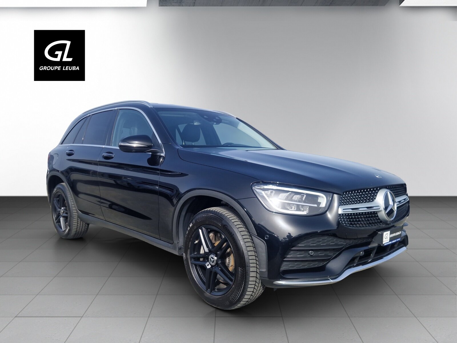 MERCEDES-BENZ GLC 300 e AMG Line 4Matic