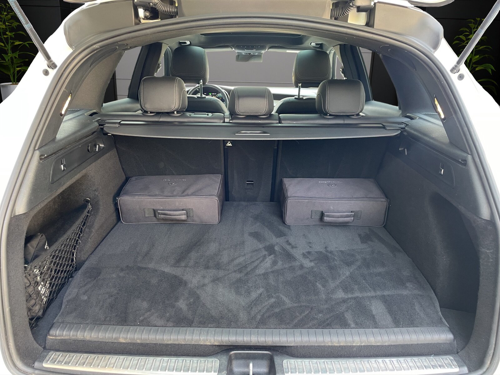 MERCEDES-BENZ GLC 300 e AMG Line Plus 4Matic 9G-Tronic, Plug-in-Hybrid Benzin/Elektro, Occasion / Gebraucht, Automatik - 6