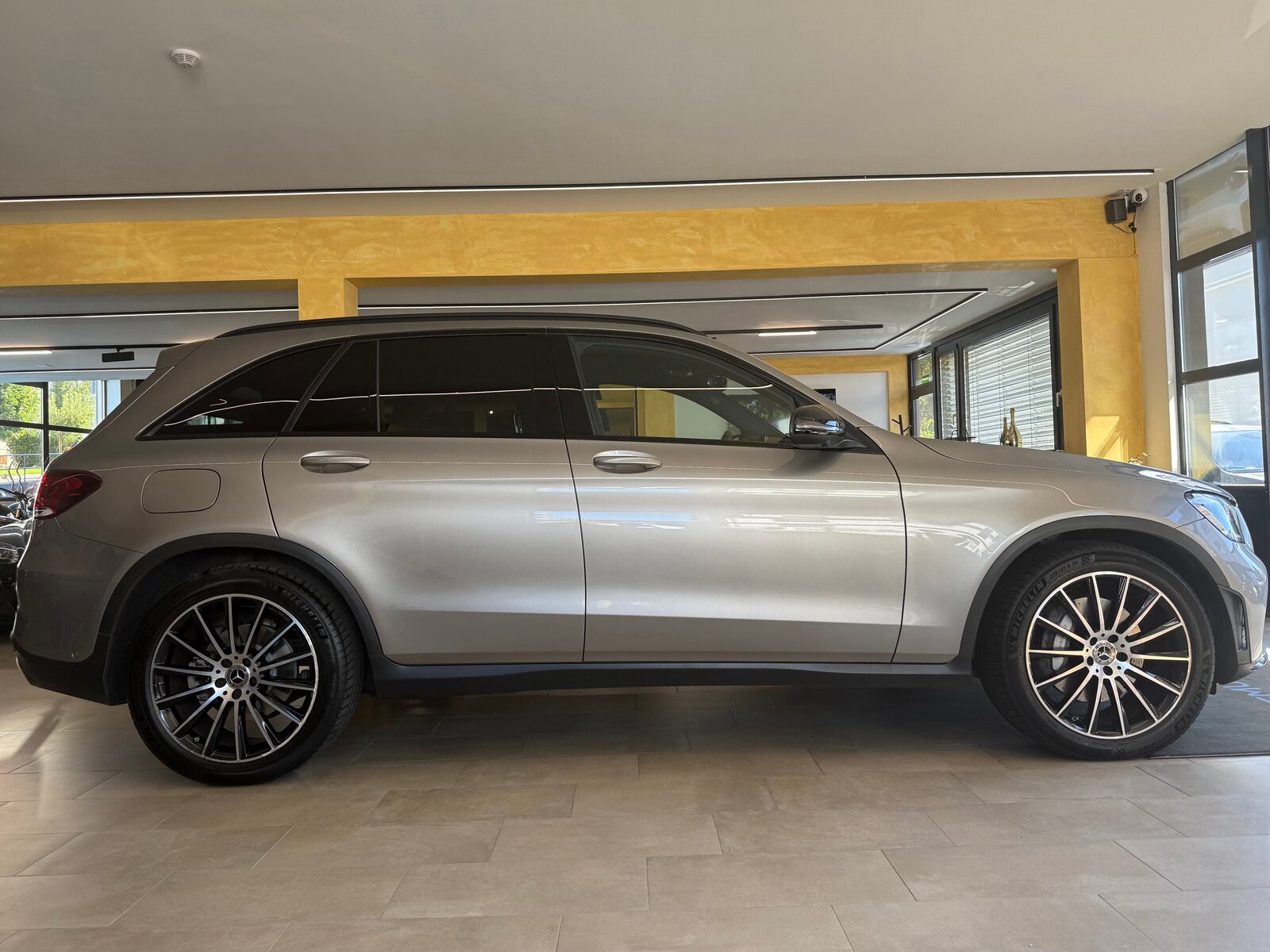 MERCEDES-BENZ GLC 300 d AMG Line 4Matic 9G-Tronic, Diesel, Occasion / Gebraucht, Automatik - 2