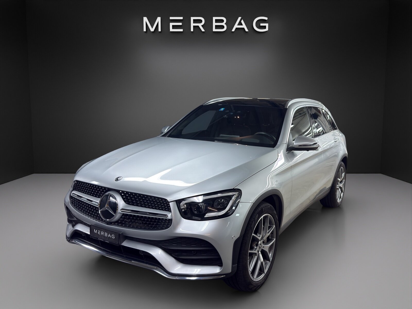 MERCEDES-BENZ GLC 300 AMG Line 4Matic