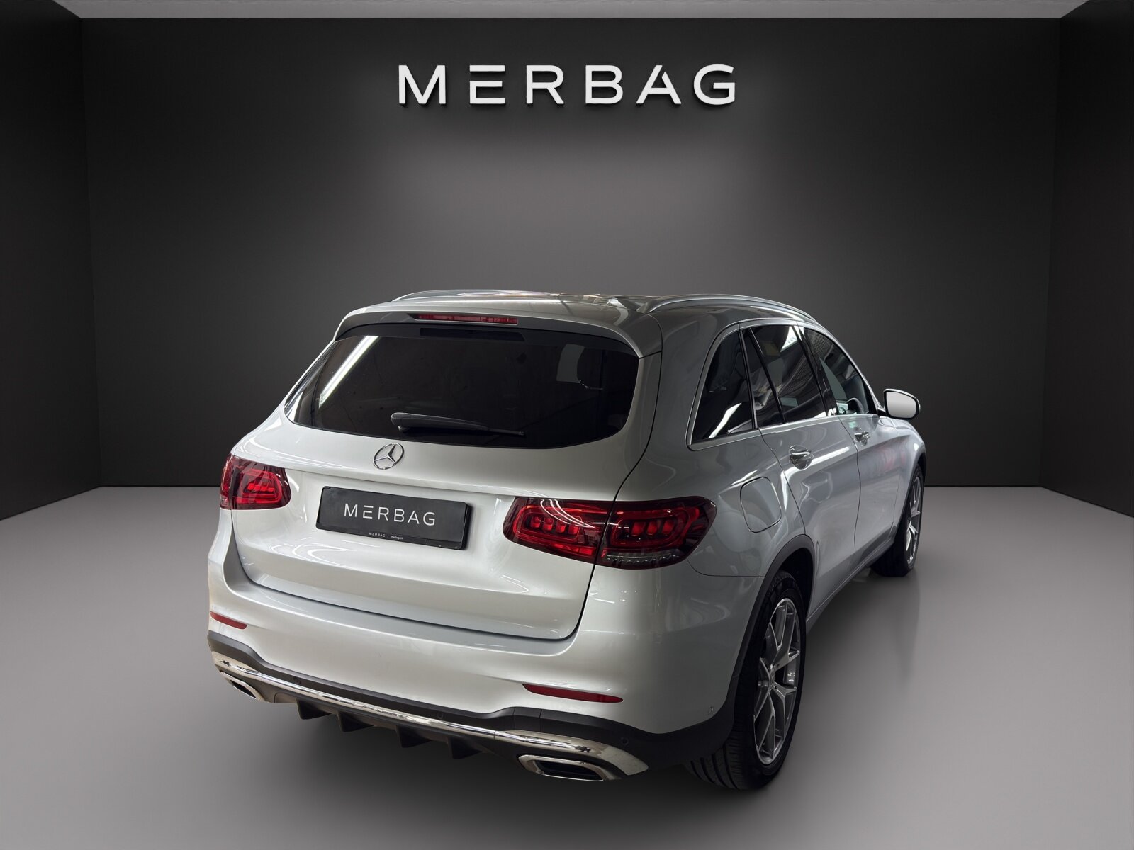 MERCEDES-BENZ GLC 300 AMG Line 4Matic, Mild-Hybrid Petrol/Electric, Second hand / Used, Automatic - 5
