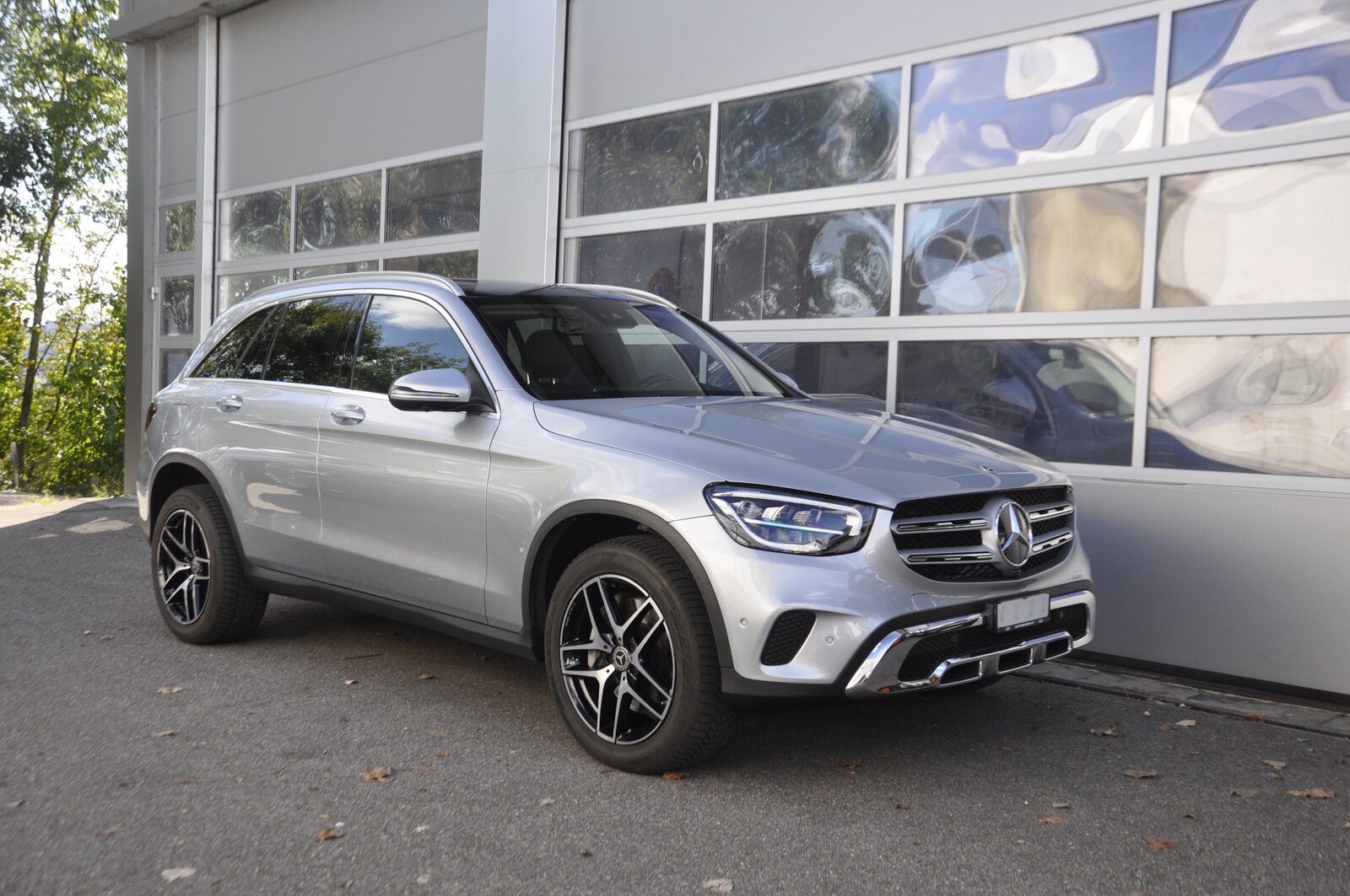 MERCEDES-BENZ GLC 300 e 4Matic 9G-Tronic I Anhängerkupplung