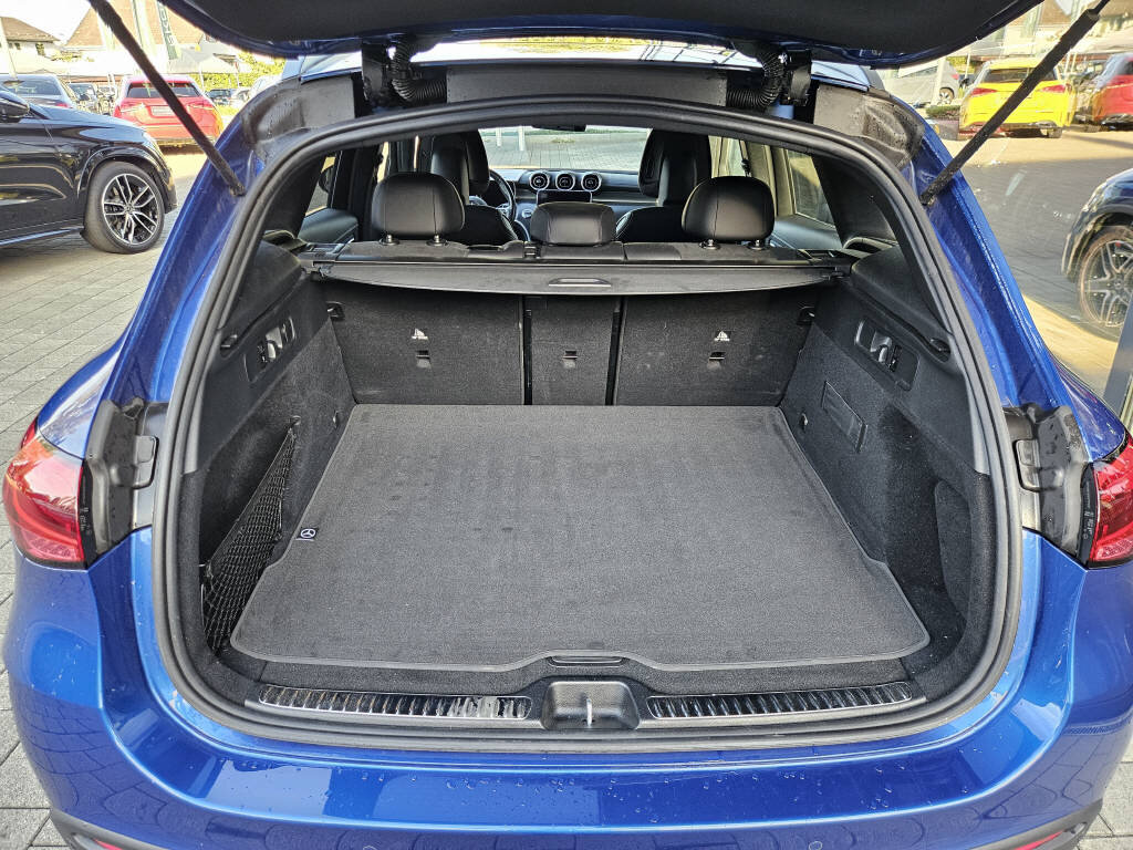 MERCEDES-BENZ GLC 300 d 4Matic AMG Line, Hybride Léger Diesel/Électricité, Occasion / Utilisé, Automatique - 4