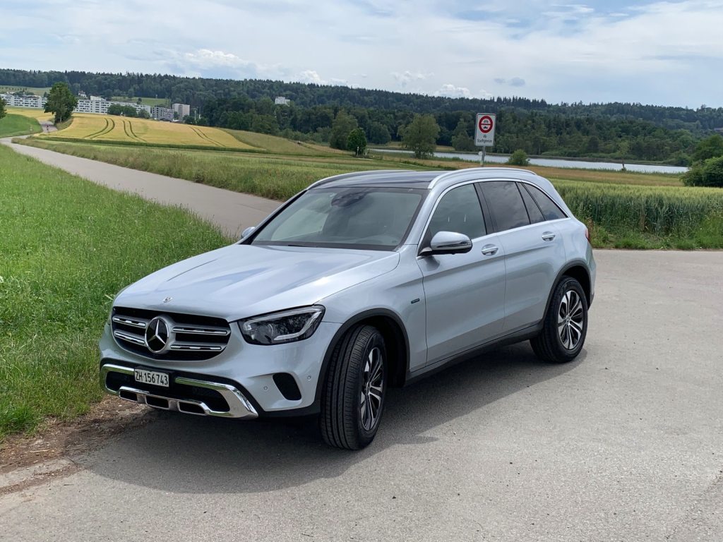 MERCEDES-BENZ GLC 300 e 4m, Plug-in-Hybrid Benzin/Elektro, Occasion / Gebraucht, Automatik - 2