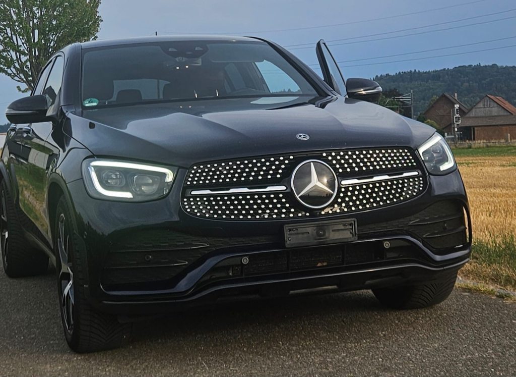 MERCEDES-BENZ GLC 300 d AMG Line 4m