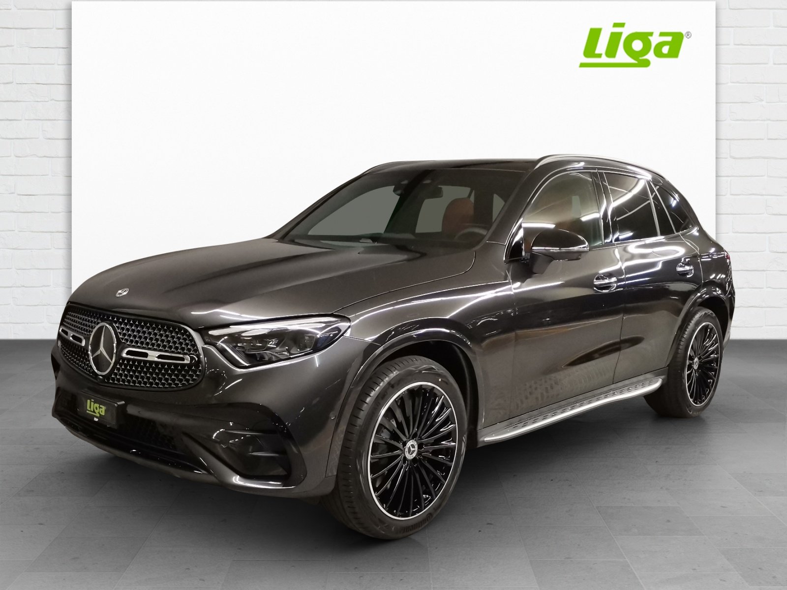 MERCEDES-BENZ GLC 300 AMG Line 4Matic, Mild-Hybrid Petrol/Electric, Ex-demonstrator, Automatic - 2