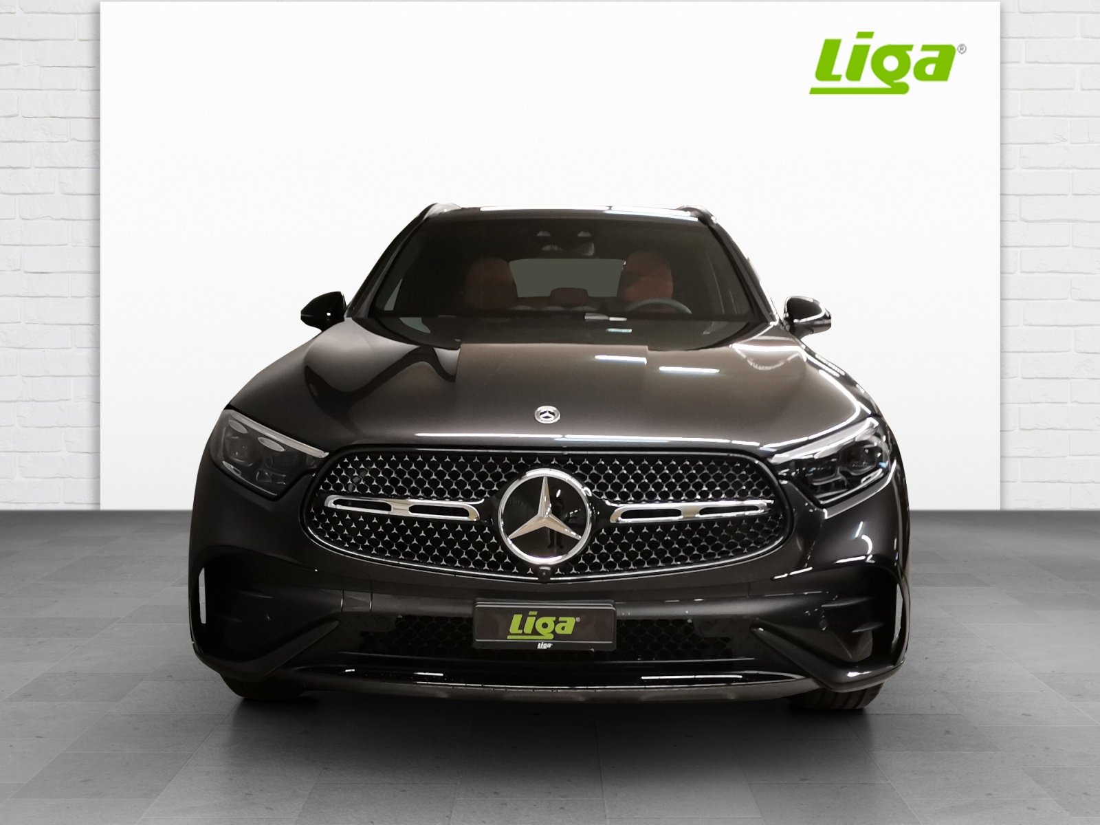 MERCEDES-BENZ GLC 300 AMG Line 4Matic, Mild-Hybrid Petrol/Electric, Ex-demonstrator, Automatic - 3